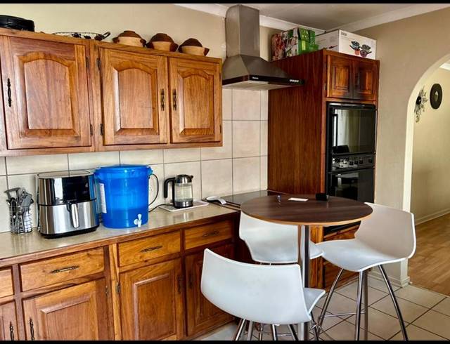 3 BEDROOM HOUSE FOR SALE IN PELLISSIER